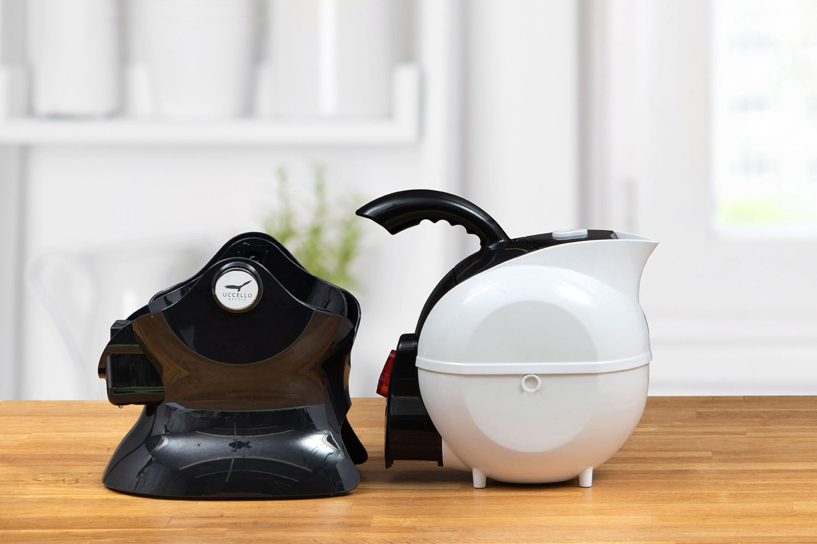 Uccello Kettle the Disability Kettle