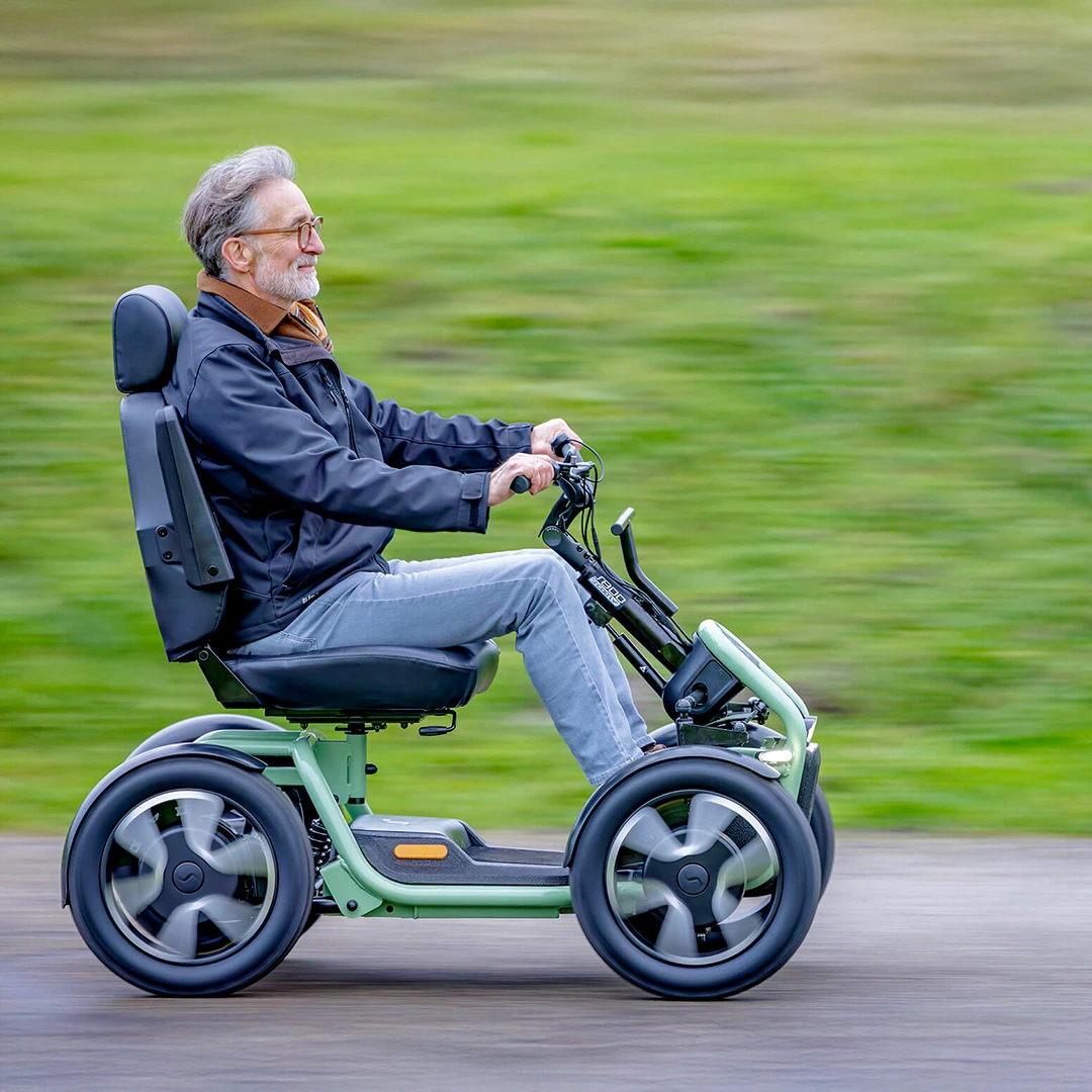 Sunrise Medical S800 Large Mobility Scooter Outdoors